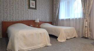 Гостиница Д-Клуб Мини Отель Тверь Стандартный двухместный номер с 2 отдельными кроватями-2